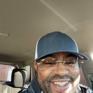 Meet your Posher, Lacino